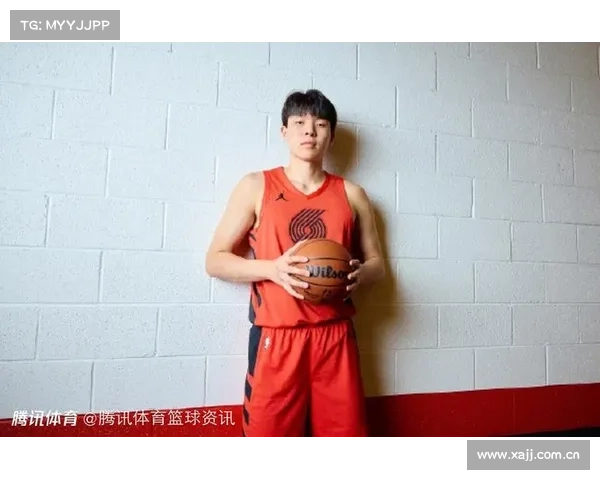 杨瀚森夏联球衣销量跻身前十 中国市场贡献显著引发关注 杨瀚森夏联球衣销量跻身前十 中国市场贡献显著引发关注